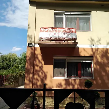 Anna Apartman *