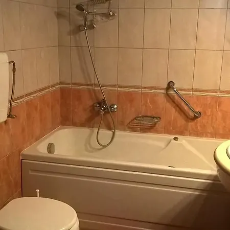 公寓 Anna Apartman
